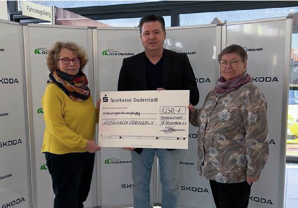 Scheckübergabe von der Firma Goldmann